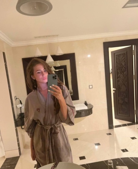 Sinanoba VIP Escort Modeli Beren (Sıcak ve Samimi)